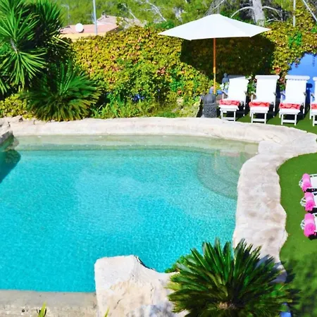 Entre Olivos: Very Charming 18 Sleepers Sant Pere De Ribes
