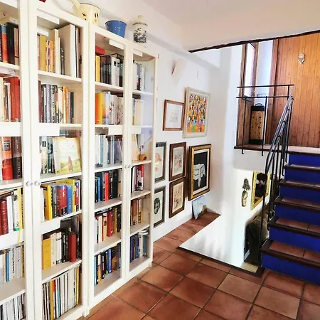 Villa Entre Olivos: Very Charming 18 Sleepers