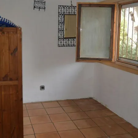 Entre Olivos: Very Charming 18 Sleepers Villa