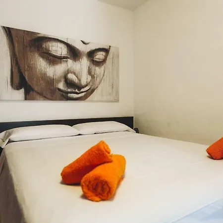 Entre Olivos: Very Charming 18 Sleepers Sant Pere De Ribes
