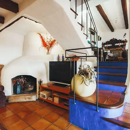 Entre Olivos: Very Charming 18 Sleepers Sant Pere De Ribes