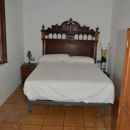Villa Entre Olivos: Very Charming 18 Sleepers Sant Pere De Ribes